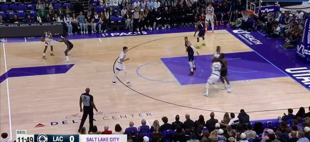 关于赛后NBA季后赛传出新动向；犹他爵士回应争议；管理层表态——赛场秩序良好；细节决定成败的信息