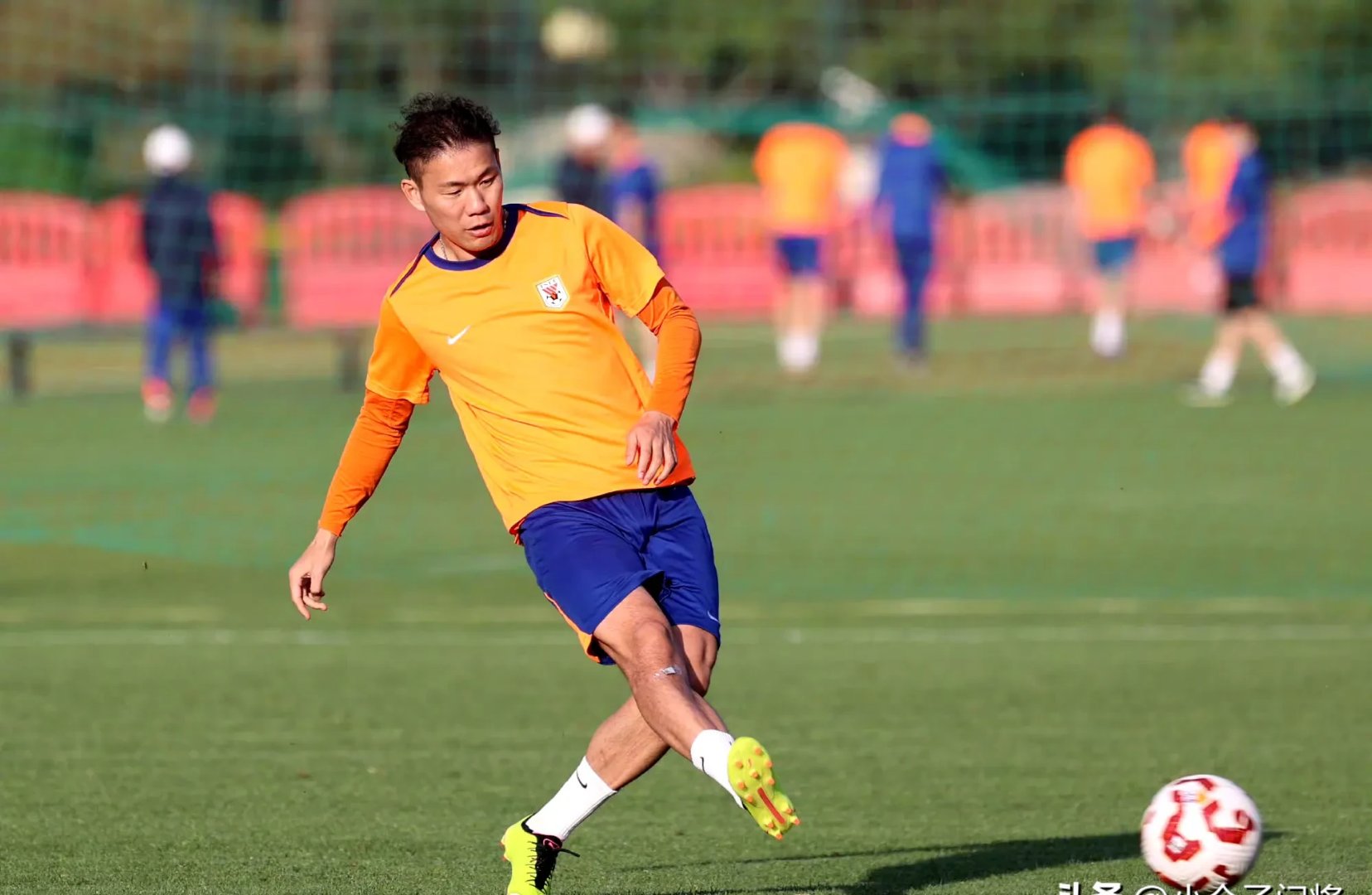 包含今晨山东泰山调整名单以备社区盾,止住颓势环节打磨,赛场秩序良好,高层口径保持一致的词条 包含今晨山东泰山调整名单以备社区盾,止住颓势环节打磨,赛场秩序良好,高层口径保持一致的词条