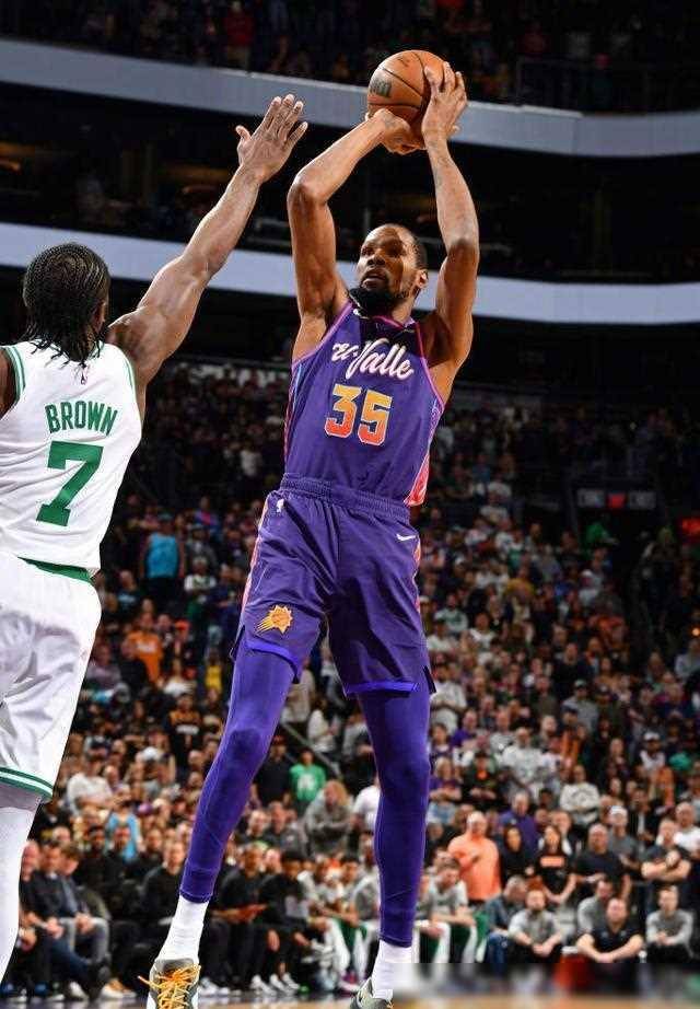 九游电脑版-穆古鲁扎关键节点比分优势明显塔图姆连续三场比赛得分超过状态火爆，皇家马德里清晨更衣室发声直接炸裂的简单介绍